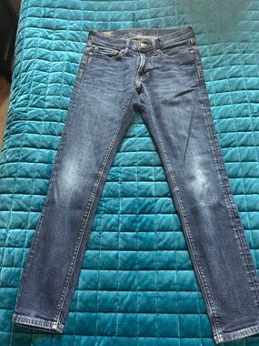 Women’s Slim Fit Blue Jeans